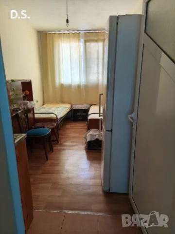 Продавам двуетажна къща в гр. Бургас, кв. Меден рудник, зона Г, снимка 10 - Къщи - 56239167