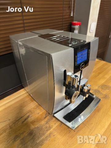 Jura impressa J9.3 One touch, снимка 3 - Кафемашини - 54074568