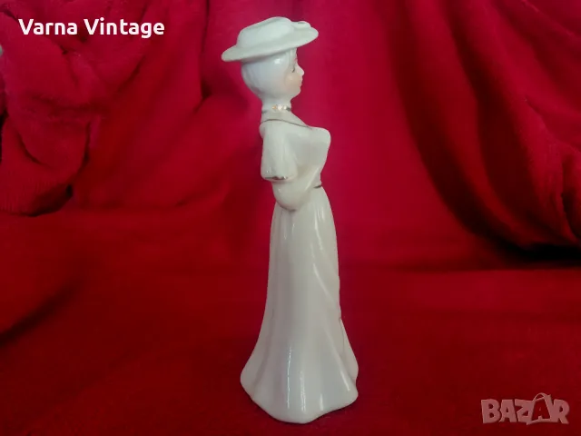 Порцеланова статуетка Лейди, снимка 5 - Антикварни и старинни предмети - 49297252