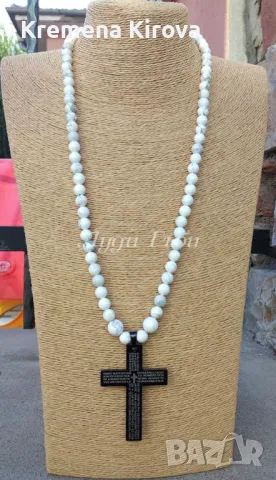 Мъжки колиета с естествени камъни хаулит и кръст от стомана. Бижута Луди гъби., снимка 2 - Колиета, медальони, синджири - 47533567