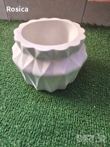 Кашпи, снимка 6 - Саксии и кашпи - 51540273