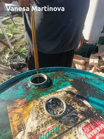 продавам Отработено масло , снимка 2 - Резервни части за машини - 52189362