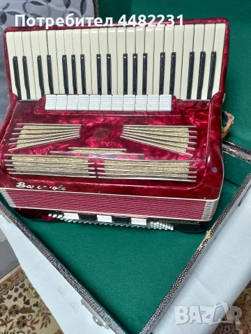 Продавам Немски акордеон Баркароле Проминенз2 4гласа с куфар , снимка 5 - Акордеони - 53040088