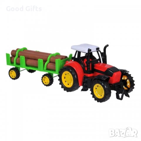 Червен трактор с ремарке и дърва