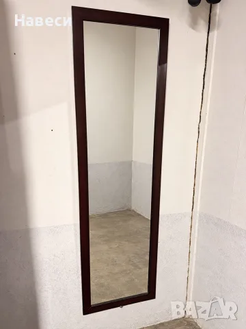 Високо огледало в цял ръст с тъмнокафява рамка 35€, снимка 2 - Огледала - 56264404