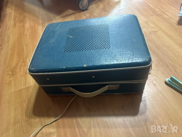 Стар руски грамофон, снимка 2 - Антикварни и старинни предмети - 52051859