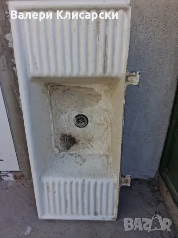 Стара чугунена мивка