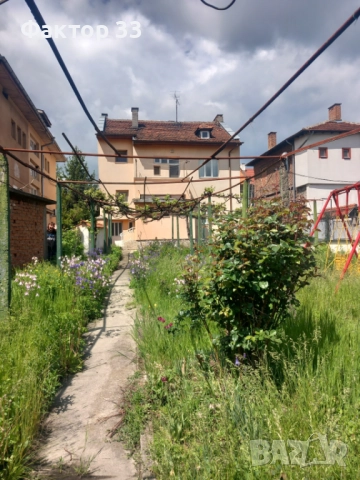 САНИРАНА  КЪЩА с ДВОР и МАГАЗИН  в ЦЕНТЪРА НА гр. КОСТЕНЕЦ, снимка 7 - Къщи - 50561519