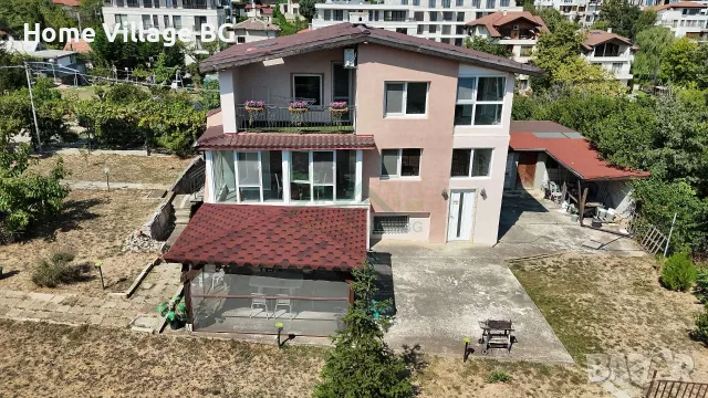 Два парцела, двуетажна къща, гараж, морска гледка, отлична локация, снимка 3 - Къщи - 55832977