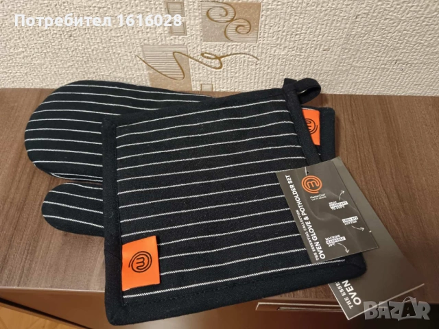 КОМПЛЕКТ РЪКАВИЦА ЗА ФУРНА И ПОСТАВКА ЗА ТЕНДЖЕРИ Master Chef, снимка 8 - Аксесоари за кухня - 53923230