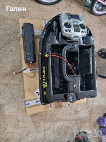 Лодка за захранване , снимка 1