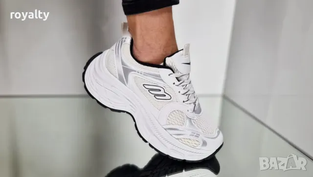 Дамски спортни маратонки 