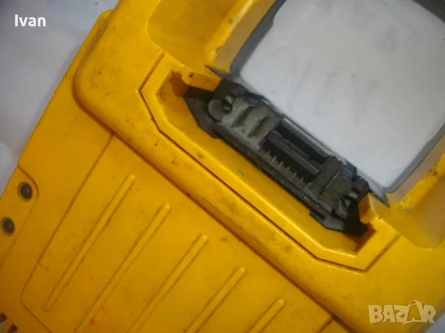 36V DeWALT DE9000 Type 1 ОРИГИНАЛНО НЕМСКО ЗАРЯДНО ДеВалт ЗА БАТЕРИИ 28-36 ВОЛТА ОТЛИЧНО, снимка 13 - Други инструменти - 49048147