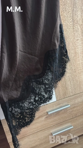 Рокля сатен и дантела Zara, снимка 3 - Рокли - 54242035