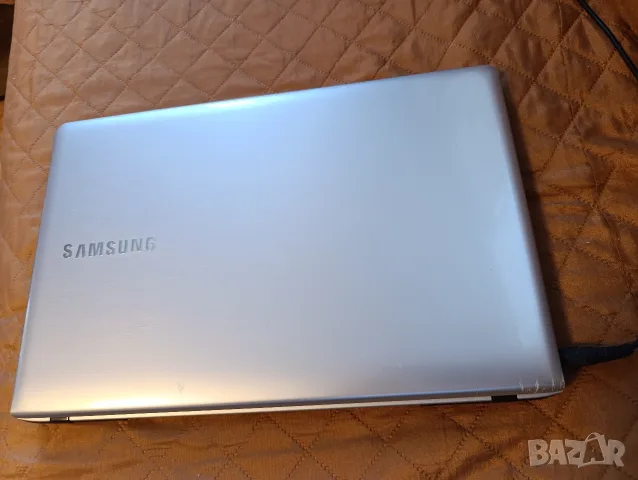 лаптоп Samsung ., снимка 2 - Лаптопи за дома - 55998699