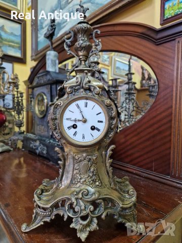 Красив голям антикварен френски бронзов каминен часовник , снимка 2 - Антикварни и старинни предмети - 39965563