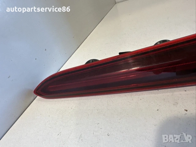 Заден десен вътрешен стоп за Toyota Prius 1.8 Hybrid (2018) 81580-47030, снимка 2 - Части - 54349810