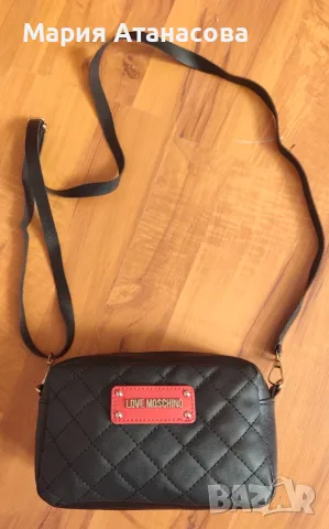 Moschino дамска чанта, снимка 3 - Чанти - 56160856