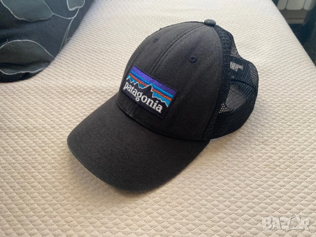 Шапка с козирка PATAGONIA P-6 LOGO LOPRO TRUCKER HAT