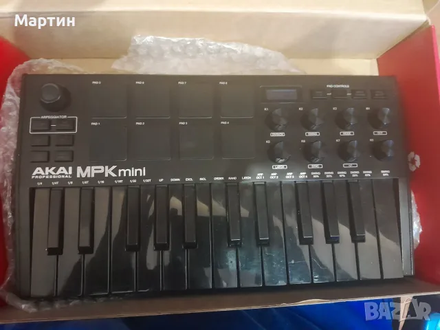 Akai Professional MPK mini mk3 (Special Edition Black), снимка 6 - Синтезатори - 56169354