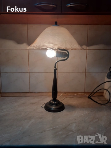 Прекрасна стара метална нощна настолна лампа, снимка 6 - Антикварни и старинни предмети - 53294554
