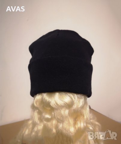 Нова черна спортна изчистена шапка дамска, снимка 1 - Шапки - 31075351