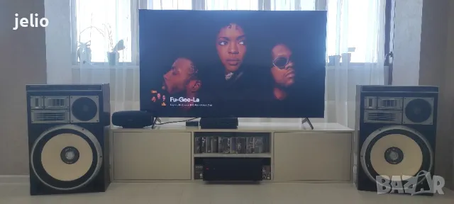 Ретро красиви тонколони