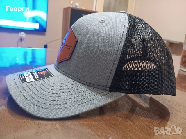 шапка с козирка, снимка 2 - Шапки - 53878062