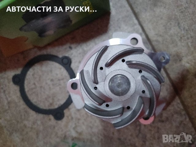 Помпа водна Лада 2110 ,11,2112 нова, снимка 2 - Части - 32166889