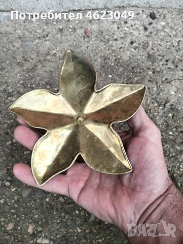 Бронзов свещник, снимка 3 - Антикварни и старинни предмети - 52366154