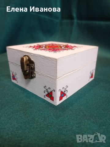 Ръчно изработена кутийка с народна шевица, снимка 2 - Подаръци за жени - 38427759