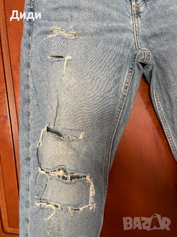 Дамски накъсани дънки Denim H&M, снимка 5 - Дънки - 52562629