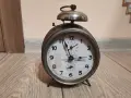 Стар работещ будилник, снимка 1