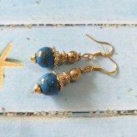 Уникални обеци с редкият камък син Азурит и орнаменти цвят злато, снимка 8 - Обеци - 40714402