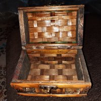 Стара кутийка за съкровища, снимка 2 - Антикварни и старинни предмети - 38193802