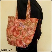 Дамска чанта на цветя от естествена кожа! Ръчна изработка!, снимка 4 - Чанти - 29712557