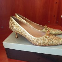 Златисти официални обувки Euro Donna, снимка 1 - Дамски елегантни обувки - 36717444