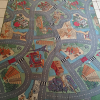 Детски килим с пътища и сгради, снимка 3 - Килими - 44931072