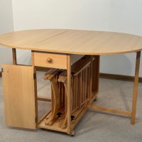 Разтегателна маса със 4 сгъваеми стола, сет , снимка 6 - Маси - 44274314