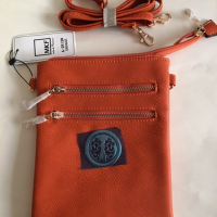 чанта естествена кожа оранжава, снимка 1 - Чанти - 36424019