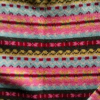 Пуловер Benetton, L, момиче 8 -10 години, вълна, снимка 4 - Детски пуловери и жилетки - 42343588