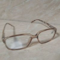 Диоптрични очила, снимка 2 - Слънчеви и диоптрични очила - 35470120