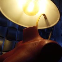 Интериорна подова лампа, снимка 2 - Настолни лампи - 39882581