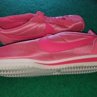 Розови маратонки Nike Найк, снимка 2 - Маратонки - 39161524