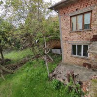 къща в еленския балкан в село Тънки Рът, снимка 2 - Къщи - 32352023