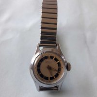 Стар дамски механичен часовник , снимка 2 - Антикварни и старинни предмети - 29719702