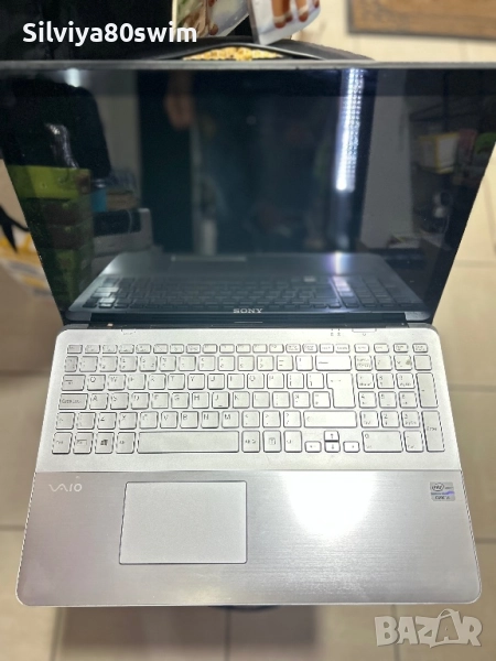 SONY®  PERSONAL COMPUTER + подарък охлаждаща стойка, снимка 1