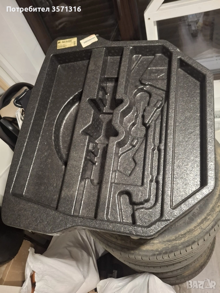 Кора /органайзер багажник за коша на резервна гума и инструменти, снимка 1