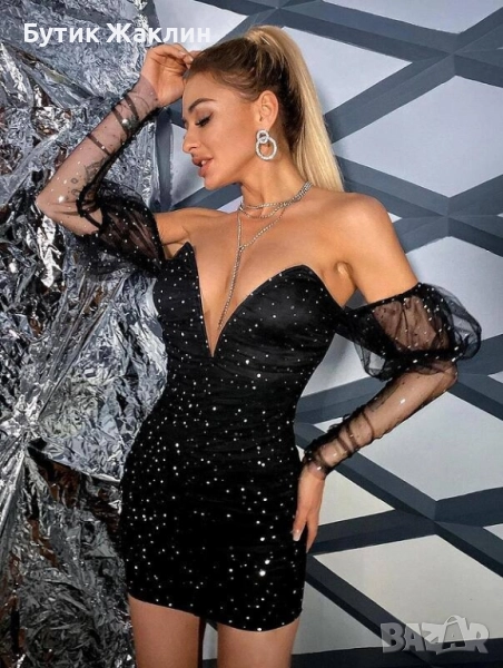 Черна блестяща рокля с камъчета и секси деколте, снимка 1