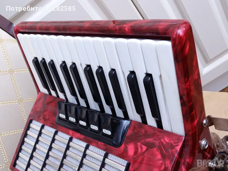 Акордеон Велтмайстер Стела 40 баса, снимка 1